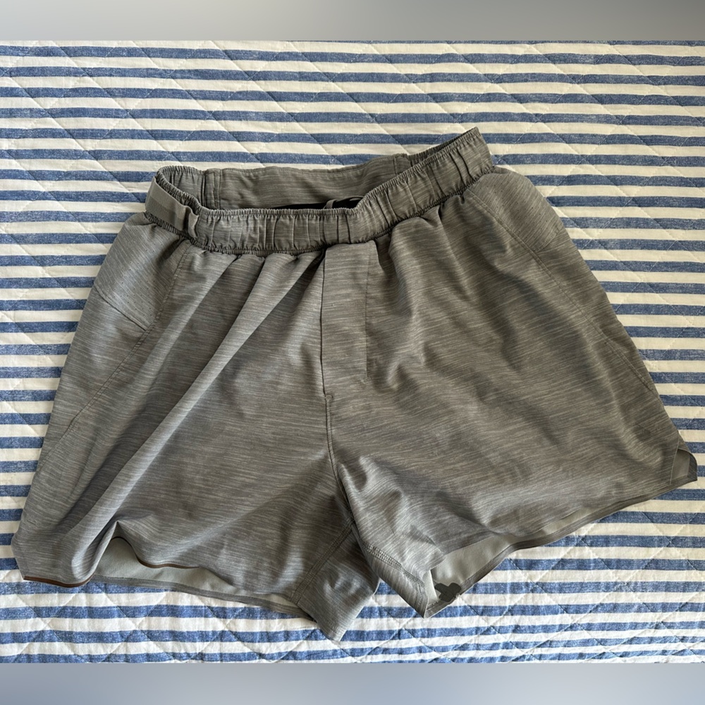 Lulu lemon small gray shorts